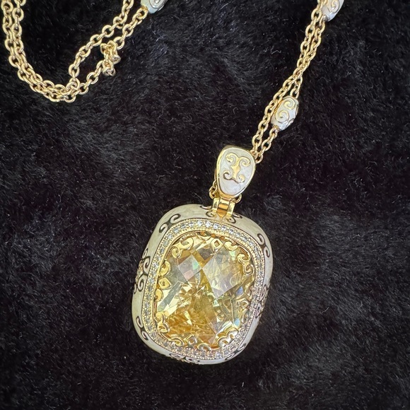 Lauren G Adams LGA Moroccan Pendant Necklace - Picture 4 of 9